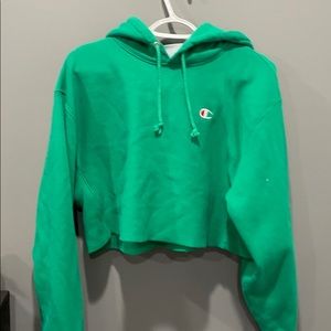 cropped champion sweatshirt